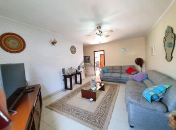 Casa · 220m² · 3 Quartos · 4 Vagas · Casa à venda em Campinas, Parque Taquaral, com 3 quartos, com 220 m²