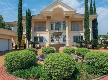 Condomínio Colinas Do Mosteiro De Itaici · Casa à venda em Indaiatuba, Colinas do Mosteiro de Itaici, com 5 suítes, com 1314 m²