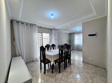 Casa · 173m² · 4 Quartos · 4 Vagas · Casa à venda em Valinhos, Jardim Santa Helena, com 4 quartos, com 173 m²