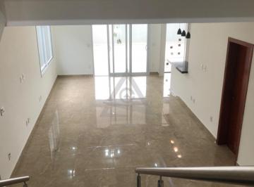 Casa · 223m² · 3 Quartos · 4 Vagas · Casa à venda em Valinhos, Lenheiro, com 3 suítes, com 223 m², Condomínio Village Santa Clara