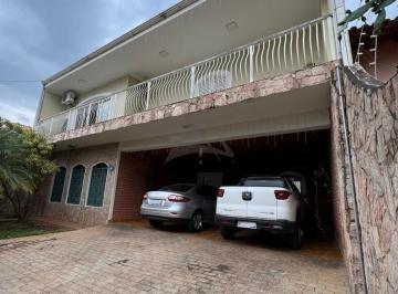 Casa · 435m² · 4 Quartos · 5 Vagas · Casa à venda em Campinas, Parque São Quirino, com 4 quartos, com 435 m²