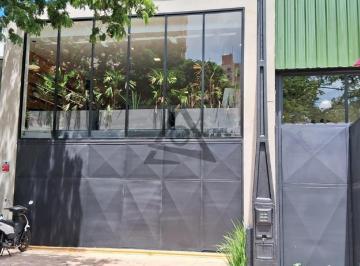 Comercial · 91m² · 3 Quartos · 2 Vagas · Casa à venda em Campinas, Cambuí, com 3 quartos, com 91.2 m²