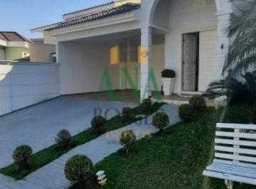 Casa · 3 Quartos · Sobrado no Condomínio Constantino Matucci