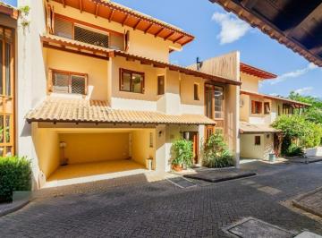 Casa · 390m² · 5 Quartos · 2 Vagas · Casa em Condomínio com 5 quartos e 390m² à venda em Boa Vista, Porto Alegre.