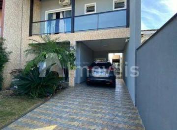 Casa · 220m² · 3 Quartos · 2 Vagas · Espaço, Estilo e Tranquilidade no Comasa – 3 Dormitórios + Fogão a Lenha!