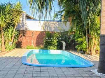 Casa · 110m² · 3 Quartos · 3 Vagas · Casa com 3 dormitórios, com piscina e placa solar, em Camobi
