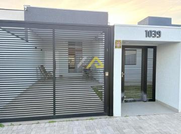 Casa · 161m² · 3 Quartos · 2 Vagas · Casa moderna e confortável com mobília planejada.