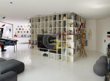 Apartamento · 202m² · 2 Quartos · 4 Vagas · Cobertura Duplex á venda em Moema, 2 suítes, 4 vagas de garagem