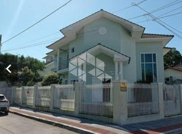 704944_iqfo23b3kVo435o76123_7049446890fb0029cdc.jpg · Casa de Alto Padrão à Venda no Pagani - Palhoça/SC | 3 suítes, hidromassagem e pátio amplo