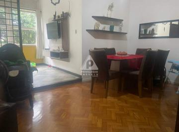 Sala · Original e silencioso três quartos, frente e 01 vaga na escritura 