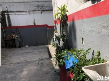 Casa · 204m² · 2 Quartos · 3 Vagas · Vendo Imovel Residencial ou Comercial - Vila Isabel - 204m2 de terreno