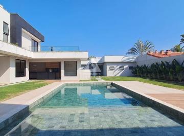 Casa · 1550m² · 5 Quartos · 8 Vagas · Casa Triplex à Venda, 5 Suítes, 8 Vagas - Barra da Tijuca - 1550m²
