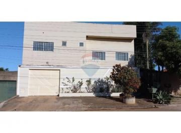 Comercial · 490m² · 12 Quartos · Vendo prédio com 500m² de área construída — Excelente potencial para moradia, comércio e investiment