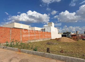 Terreno · 253m² · TERRENO À VENDA