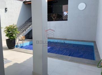 Casa · 223m² · 3 Quartos · 4 Vagas · Casa à venda com 223m², 3 quartos e 4 vagas