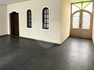 Área de Serviço · Imoveis - no Parque Casa de Pedra