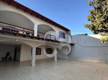 46820624cfa7703e295af7b24ec9e5b6cb171345 · Sobrado com 4 dormitórios à venda, 370 m² por R$ 880.000,00 - Jardim Pacaembu - Londrina/PR