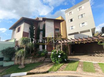 Casa · 272m² · 3 Quartos · 4 Vagas · Casarão estilo Colonial Moderno - 3 quartos no Condomínio Pitangueiras