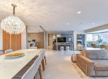 Apartamento · 244m² · 5 Quartos · 3 Vagas · Imperdível apartamento à venda em São Paulo-SP, Jardim Luzitânia! 5 quartos, 3 suítes, 5 banheiros,