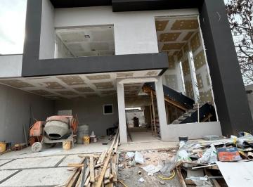 Foto 01 · CASA  À VENDA COM 4 QUARTOS -   CONDOMÍNIO GRAN VILLE SÃO VENÂNCIO EM ITUPEVA-SP!