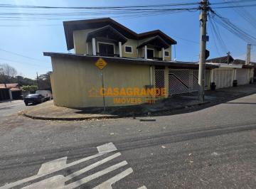 Casa · 220m² · 4 Quartos · 4 Vagas · Casa à Venda - 4 quartos, 2 suítes, 250m² - Bosque dos Ipês
