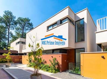 Casa · 531m² · 4 Quartos · 4 Vagas · Casa com 4 Suítes e 531m² no Condomínio Garda - Jardim Cordeiro/SP.