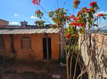 107627_134-21_102815.jpg · CASA EM LOTE AMPLO