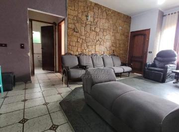 Casa · 205m² · 4 Quartos · 3 Vagas · Casa à venda, 4 quartos, 1 suíte, 3 vagas, Jardim Santo Alberto - Santo André/SP