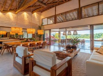 Casa · 580m² · 6 Quartos · 2 Vagas · Vendo Residência de Alto Padrão