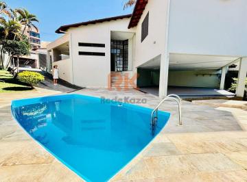 Casa · 400m² · 3 Quartos · 7 Vagas · Oportunidade Incrível no Bairro Santa Amélia!