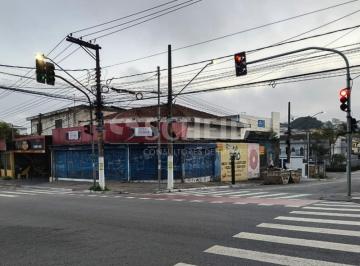 Comercial · 194m² · Loja com 194m2 de construção, de esquina em ótima localização no Jardim Floresta