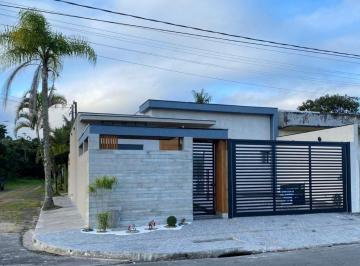 Casa · 100m² · 3 Quartos · 2 Vagas · Casa a venda em Caravelas, Cananeia - 3 dormitorios, 2 banheiros, garagem e mais!
