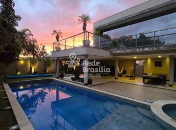 Casa · 650m² · 4 Quartos · 5 Vagas · Condomínio Entrelagos - Casa à venda 04 Quartos, 2 suítes com Piscina e Academia Privativa - Sobradi