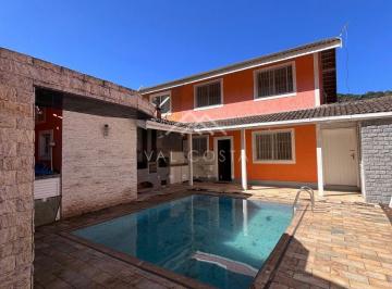 whatsapp-image-2025-07-10-at-135925-1-17521674675348.jpeg · Casa 3 quartos (1 suíte) com piscina, churrasqueira em condomínio fechado