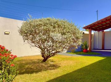 Casa · 186m² · 3 Quartos · 2 Vagas · Casa espaçosa com 3 quartos á venda em Itaguaí II Caldas Novas - GO