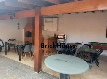 0843ac749b1a5e4e12125b0b09ec2acc556ee64b · Casa com 3 dormitórios à venda por R$ 800.000,00 - Jardim Flórida - São Roque/SP