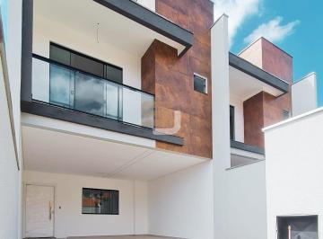 Casa · 160m² · 3 Quartos · 3 Vagas · Sobrado Alto Padrão com Piscina no Bairro Água Verde em Blumenau