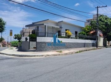 Casa · 216m² · 4 Quartos · 3 Vagas · Casa em Santa Rosa, Belo Horizonte/MG