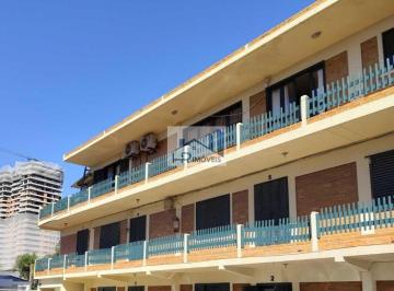 Apartamento · 52m² · 2 Quartos · 1 Vaga · Apartamento \semi mobiliado no Centro, Balneário Piçarras/SC