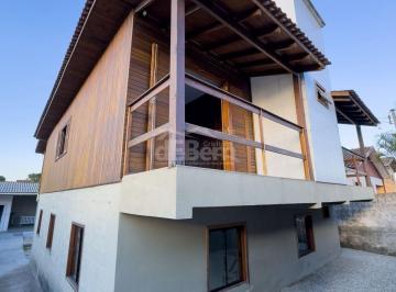 Casa · 242m² · 4 Quartos · 4 Vagas · Casa à venda no bairro Pinheirinho - Criciúma/SC