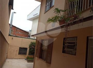 Casa · 250m² · 9 Quartos · 3 Vagas · Casa com 9 quartos à venda em Vila guaca - SP