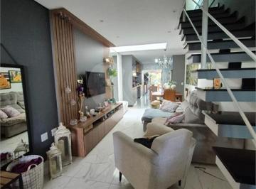 Casa · 131m² · 3 Quartos · 2 Vagas · Sobrado com 3 quartos à venda em Vila nivi - SP