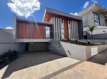 Casa de 3 quartos, Águas Claras · Arniqueiras SHA Conjunto 3 | Casa Moderna em Condomínio Fechado