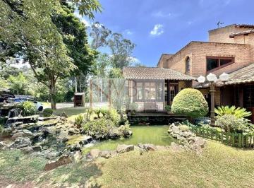 Casa · 300m² · 4 Quartos · 12 Vagas · Cond. Nova Higienópolis - LINDA! Rústica, 4 sts, salão festas!