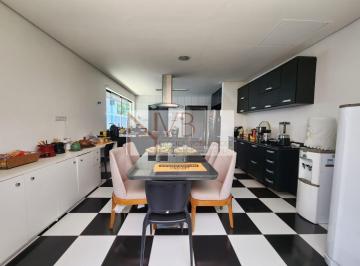 Casa · 238m² · 6 Quartos · 4 Vagas · Casa à Venda SP II: 6 Dormitórios e 3 Suítes - R$ 1.300.000