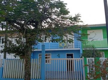 Casa de 3 quartos, Guaratuba ·  Guaratuba, Região Central Excelente Sobrado com 3 quartos  estudo menor valor