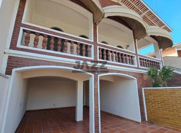 Casa · 240m² · 3 Quartos · 4 Vagas · Casa assobradada para venda no Jd Chapadão