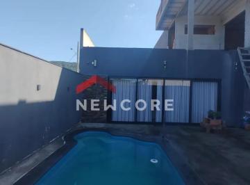 Casa · 366m² · 2 Quartos · 3 Vagas · Casa em Rua Luiz Carolino Pereira - Forquilhas - São José/SC