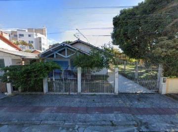 ba936e6a1e9f36130e3b93a38f6cf2057c7141b3 · À venda | 350 m², 50 metros do Mar, Churrasqueira, 4 quartos - Cachoeira do Bom Jesus, Florianópolis