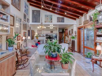 Apartamento com 4 dormuitórios no Chácara das Pedras (12) · Casa com 423 m² e 4 quartos à venda no bairro Chácara das Pedras